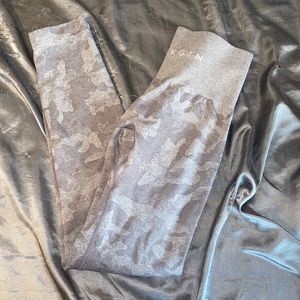 Nvgtn grey camo seamless leggings xs (grey)